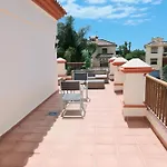 Precioso Chalet - Piscina- Garaje Privado- Jardin
