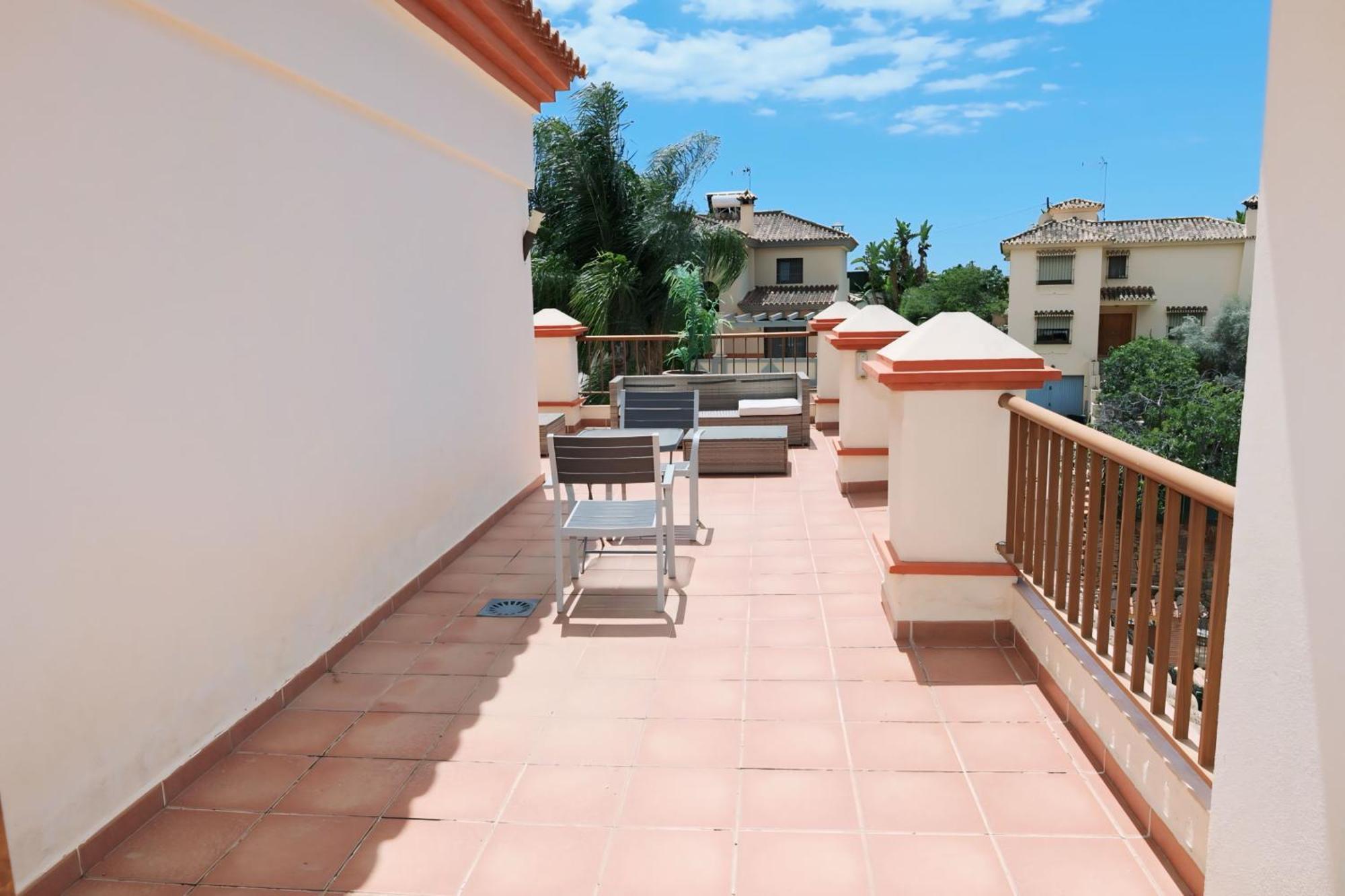 Precioso - Piscina- Garaje Privado- Jardin Holiday home *