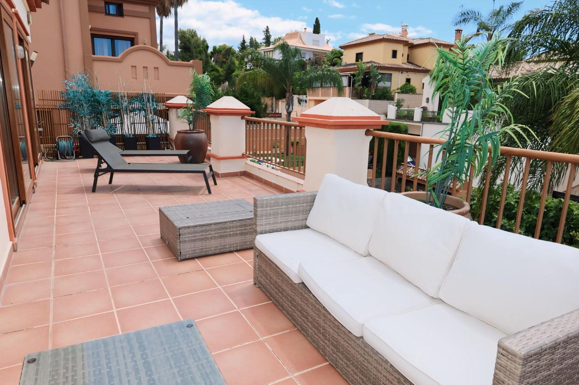 Precioso - Piscina- Garaje Privado- Jardin Holiday home