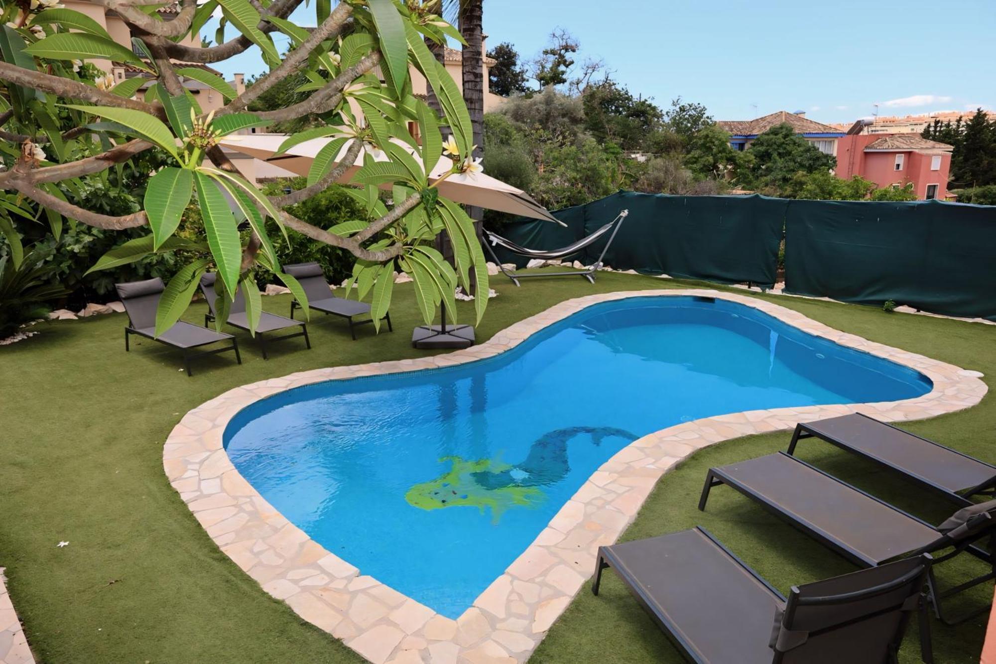 Precioso - Piscina- Garaje Privado- Jardin Marbella