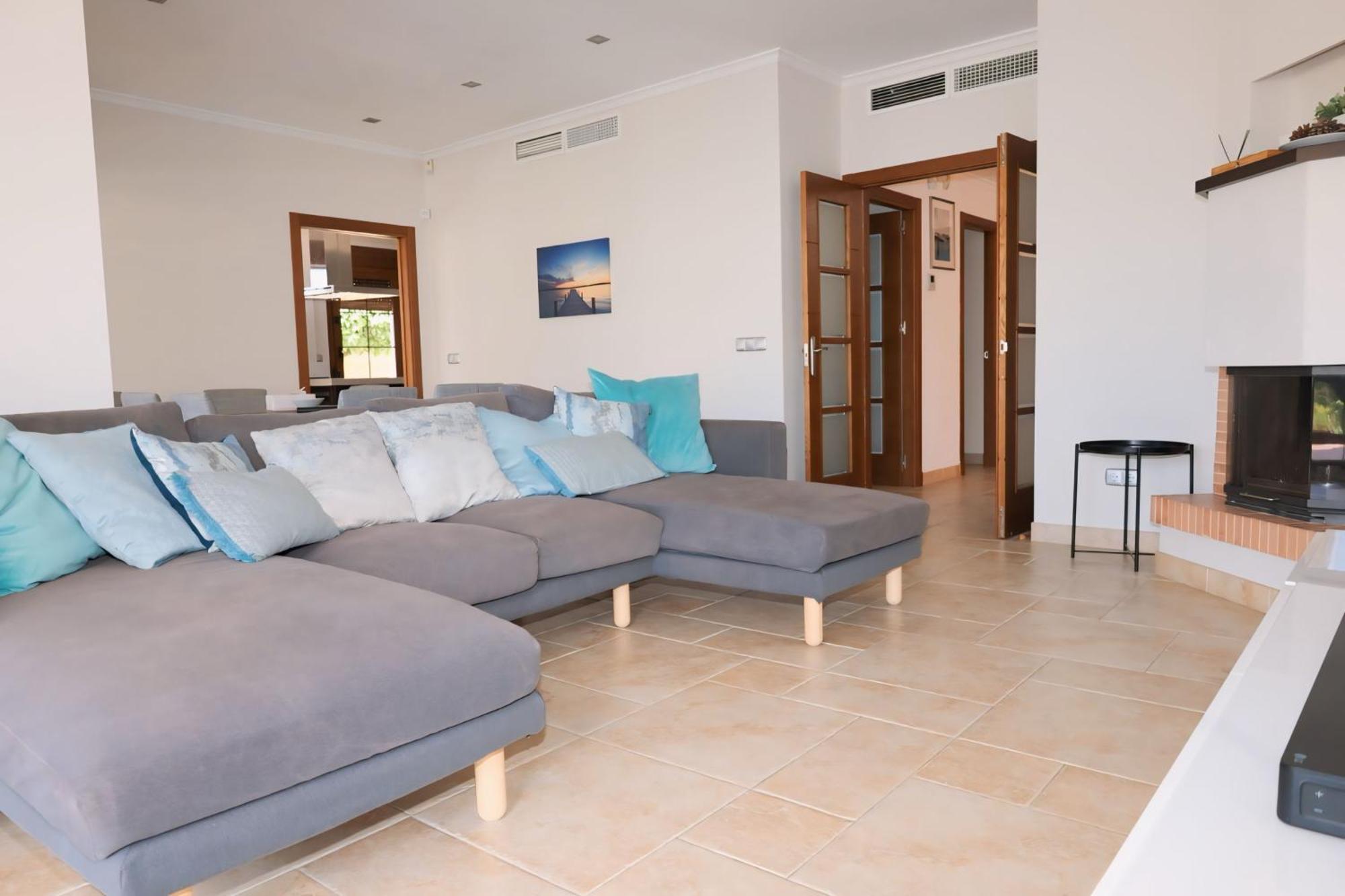 Precioso - Piscina- Garaje Privado- Jardin Marbella