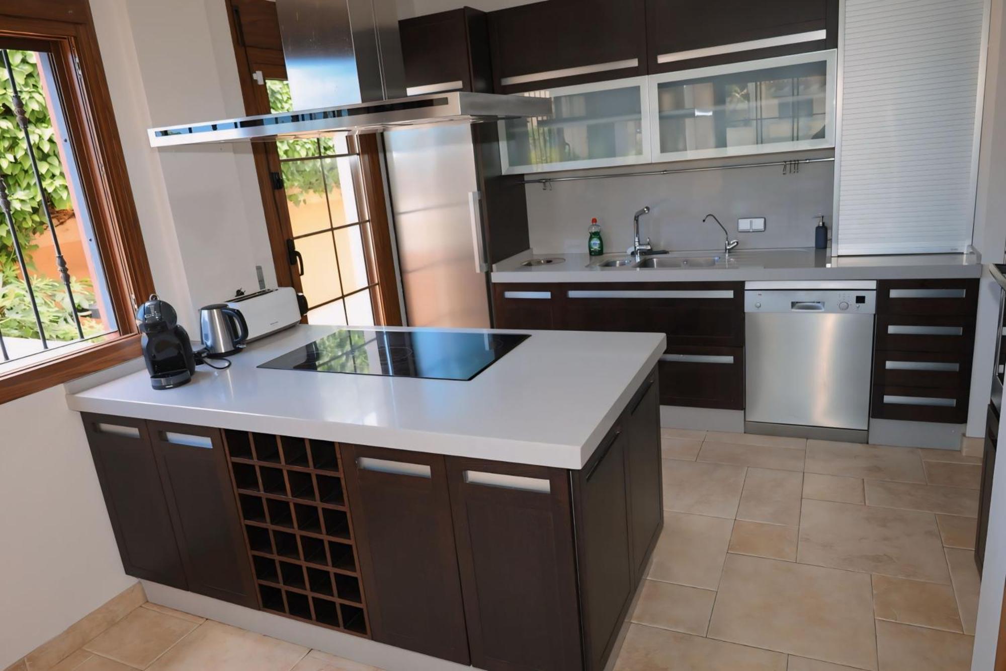 Precioso - Piscina- Garaje Privado- Jardin Holiday home