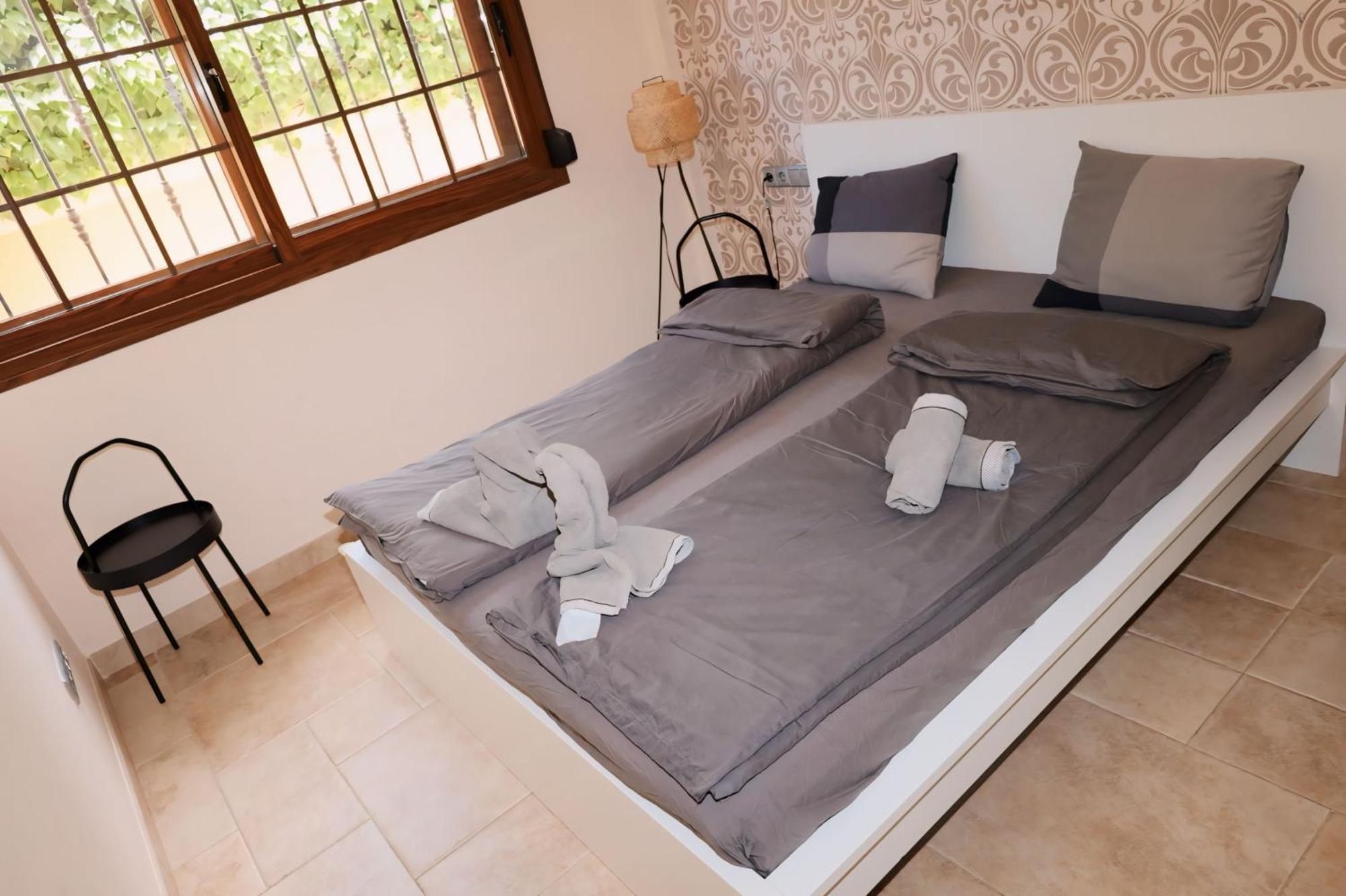 Holiday home Precioso - Piscina- Garaje Privado- Jardin