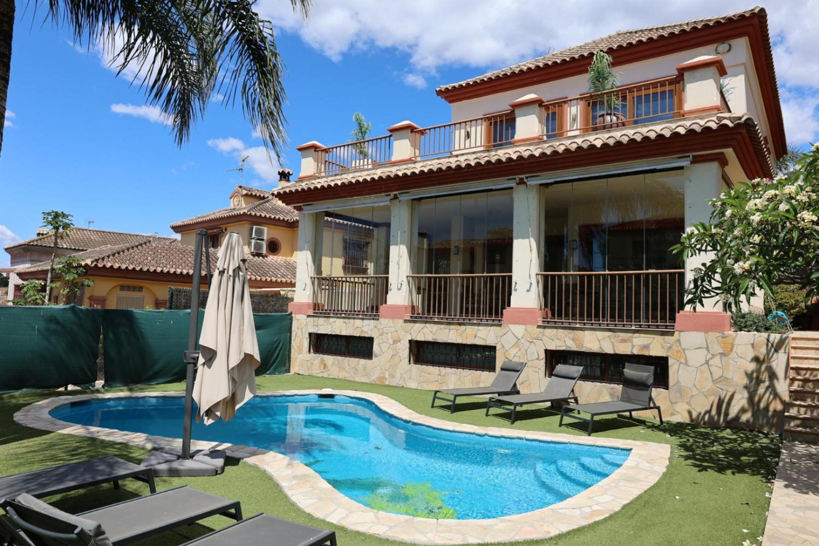 Precioso - Piscina- Garaje Privado- Jardin * Marbella