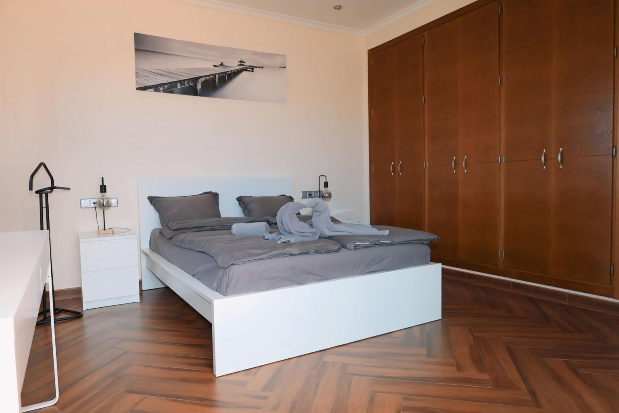 Precioso - Piscina- Garaje Privado- Jardin Holiday home